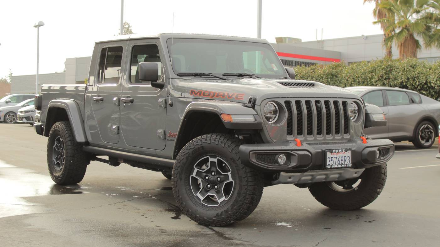 2022 Jeep Gladiator Mojave — Pickup Truck — 8,288 mi — Davis, CA