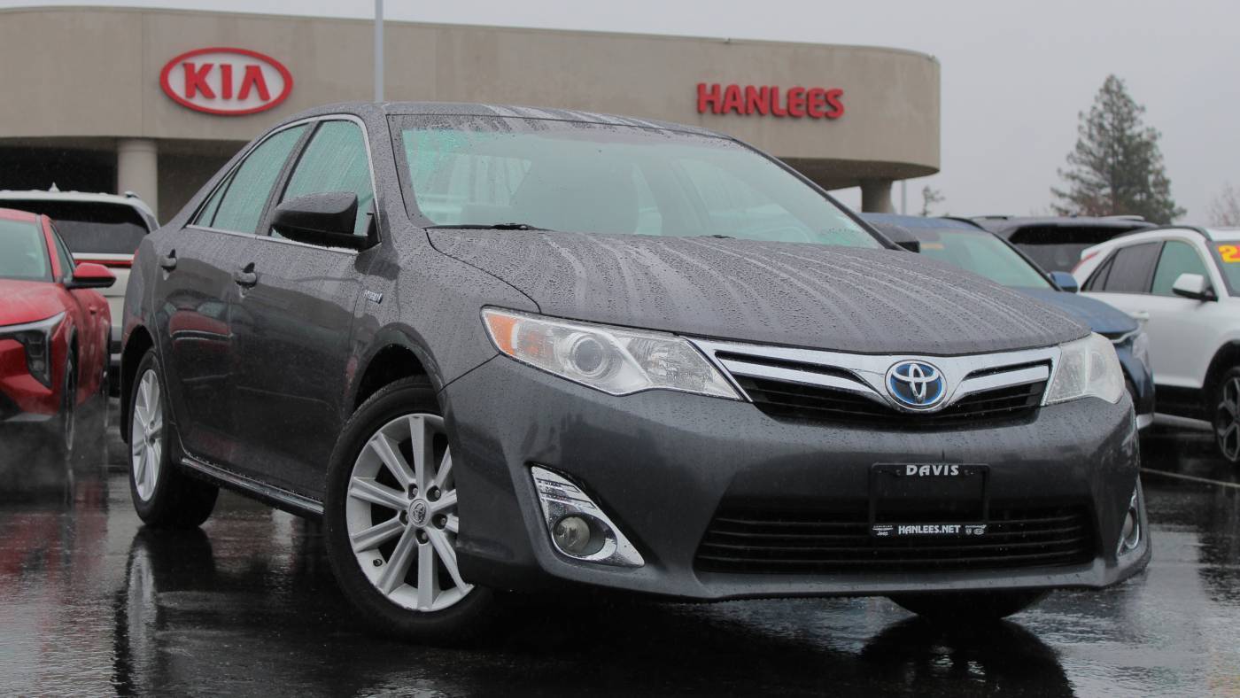 2014 Toyota Camry Hybrid LE — Sedan — 152,845 mi — Davis, CA