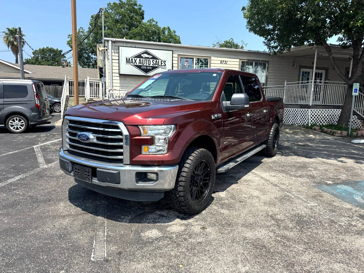 2015 Ford F-150 XLT — Pickup Truck — 49,711 mi — San Antonio, TX