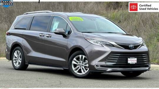 2022 Toyota Sienna Limited — Minivan — 66,601 mi — Vallejo, CA