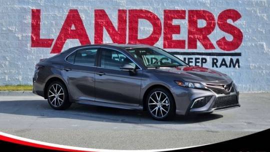 2022 Toyota Camry SE — Sedan — 14,255 mi — Little Rock, AR