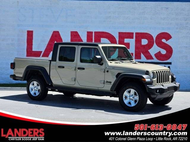 2020 Jeep Gladiator Sport S — Pickup Truck — 42,221 mi — Little Rock, AR