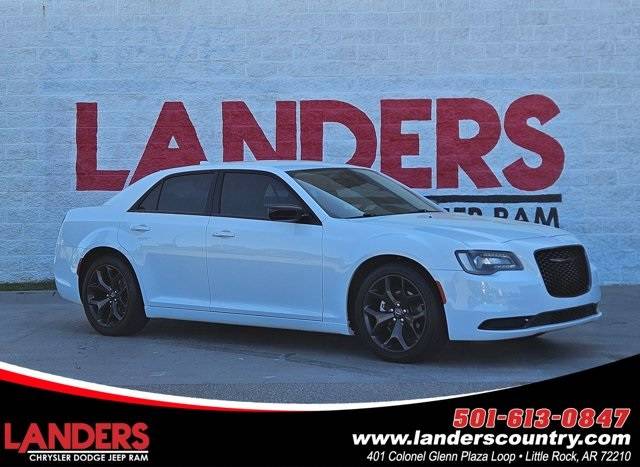 2022 Chrysler 300 Touring — Sedan — 31,166 mi — Little Rock, AR