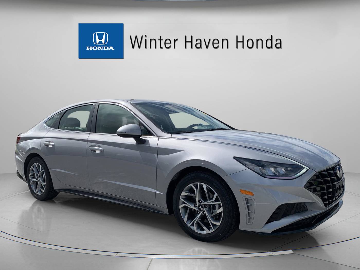 2023 Hyundai Sonata SEL — Sedan — 49,058 mi — Winter Haven, FL