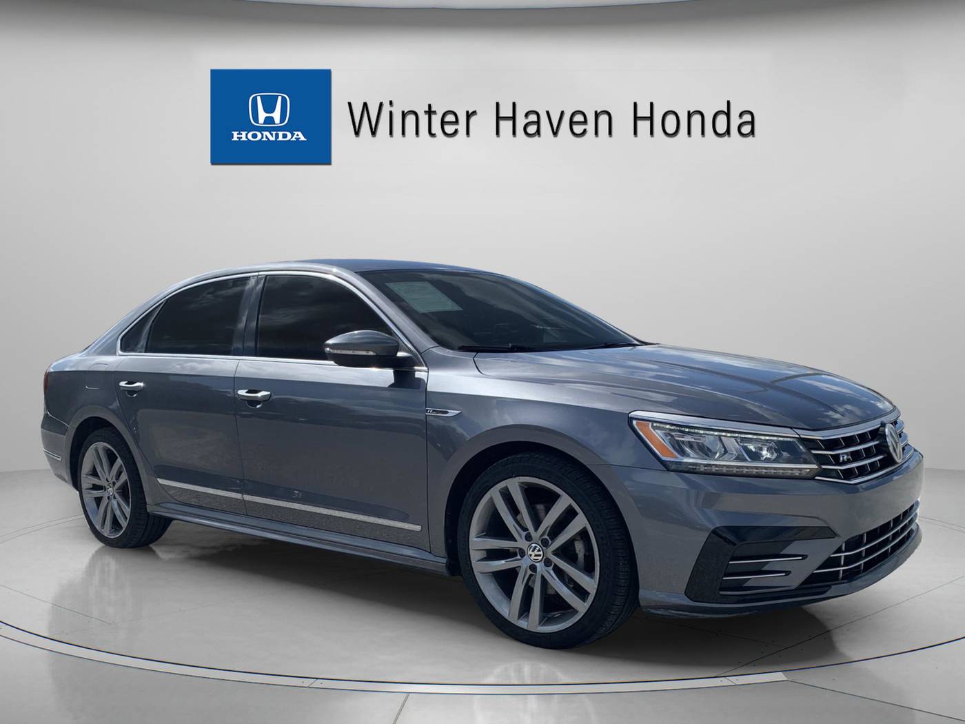 2017 Volkswagen Passat R-Line — Sedan — 176,661 mi — Winter Haven, FL