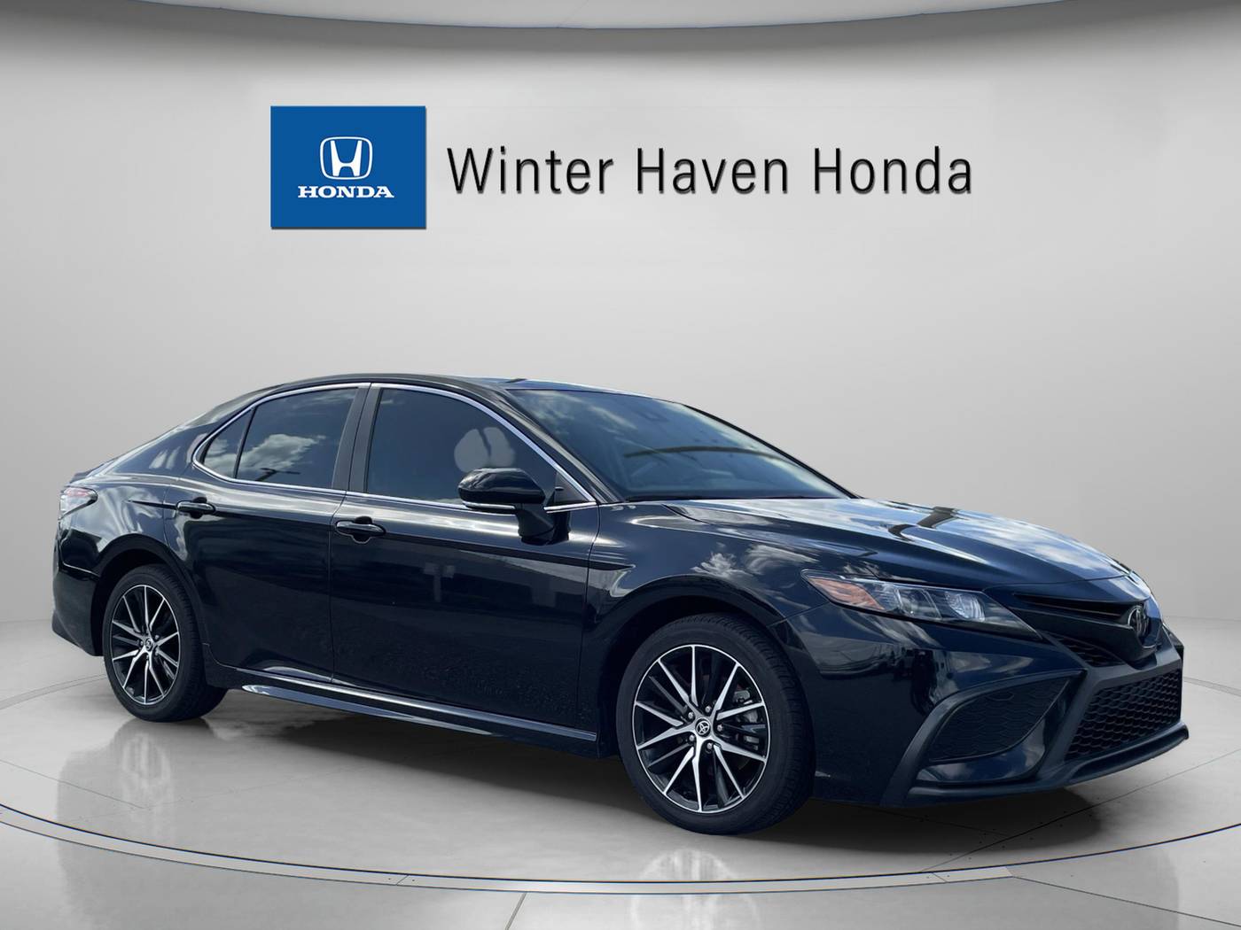 2023 Toyota Camry SE — Sedan — 55,977 mi — Winter Haven, FL