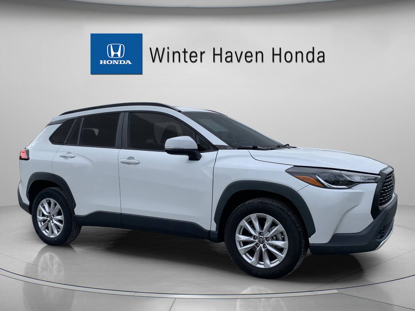 2022 Toyota Corolla Cross LE — SUV — 68,546 mi — Winter Haven, FL