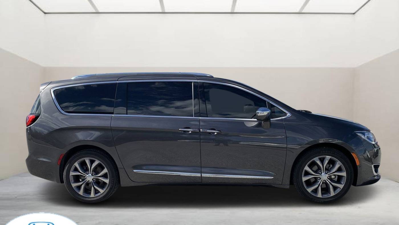 2019 Chrysler Pacifica Limited — Minivan — 62,294 mi — Winter Haven, FL