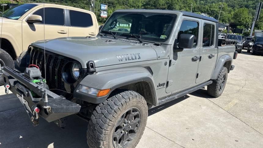 2023 Jeep Gladiator Willys Sport — Pickup Truck — 18,735 mi — Pikeville, KY