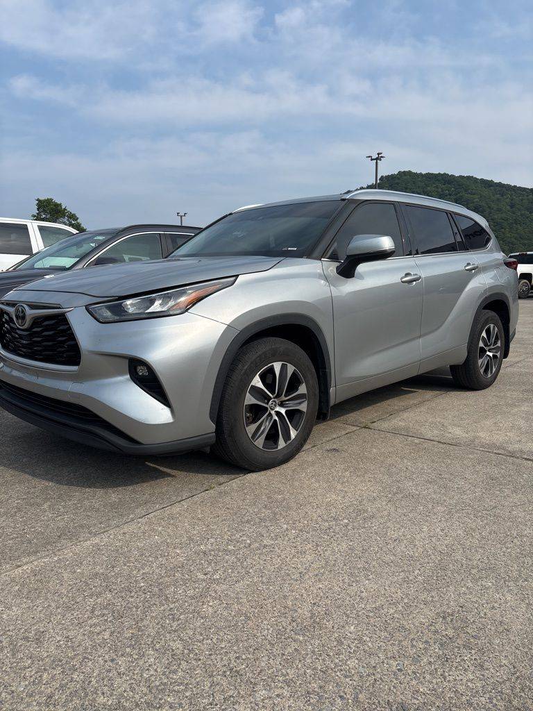2020 Toyota Highlander XLE — SUV — 64,020 mi — Pikeville, KY