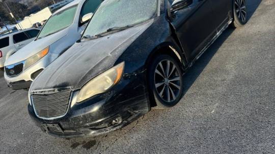 2012 Chrysler 200 S — Sedan — 165,815 mi — Pikeville, KY