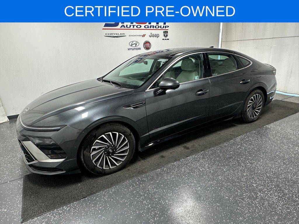 2025 Hyundai Sonata Hybrid Limited — Sedan — 10,087 mi — Pikeville, KY