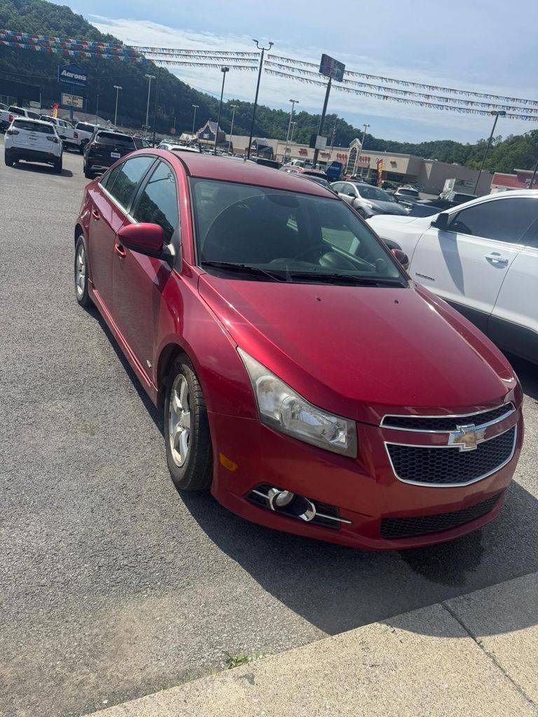 2013 Chevrolet Cruze 1LT — Sedan — 151,000 mi — Pikeville, KY