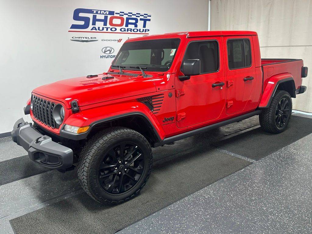 2024 Jeep Gladiator Nighthawk — Pickup Truck — 2,398 mi — Pikeville, KY