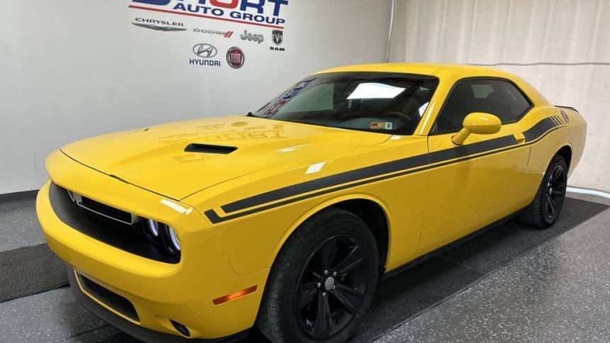2017 Dodge Challenger SXT — Coupe — 61,115 mi — Pikeville, KY