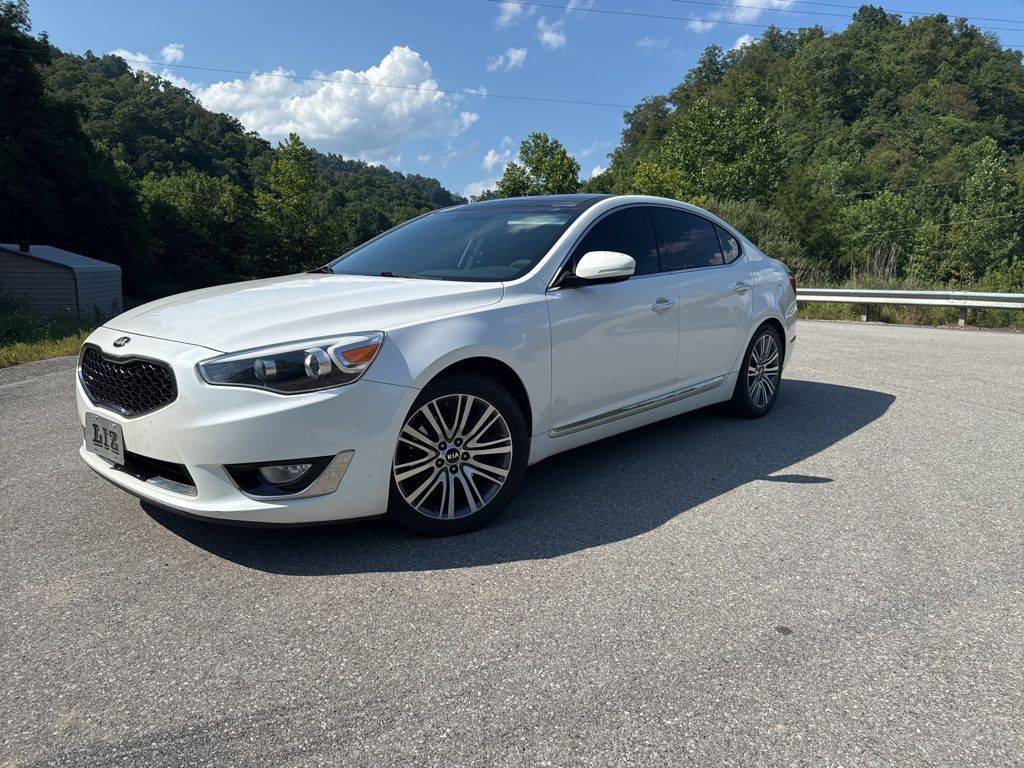 2016 Kia Cadenza Premium — Sedan — 122,226 mi — Pikeville, KY