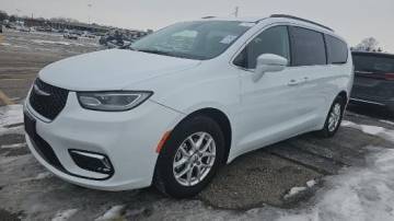2022 Chrysler Pacifica Touring L — Minivan — 68,360 mi — Pikeville, KY