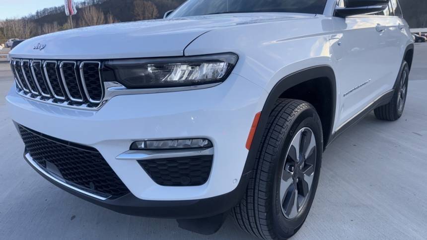 2022 Jeep Grand Cherokee 4xe — SUV — 3,638 mi — Pikeville, KY