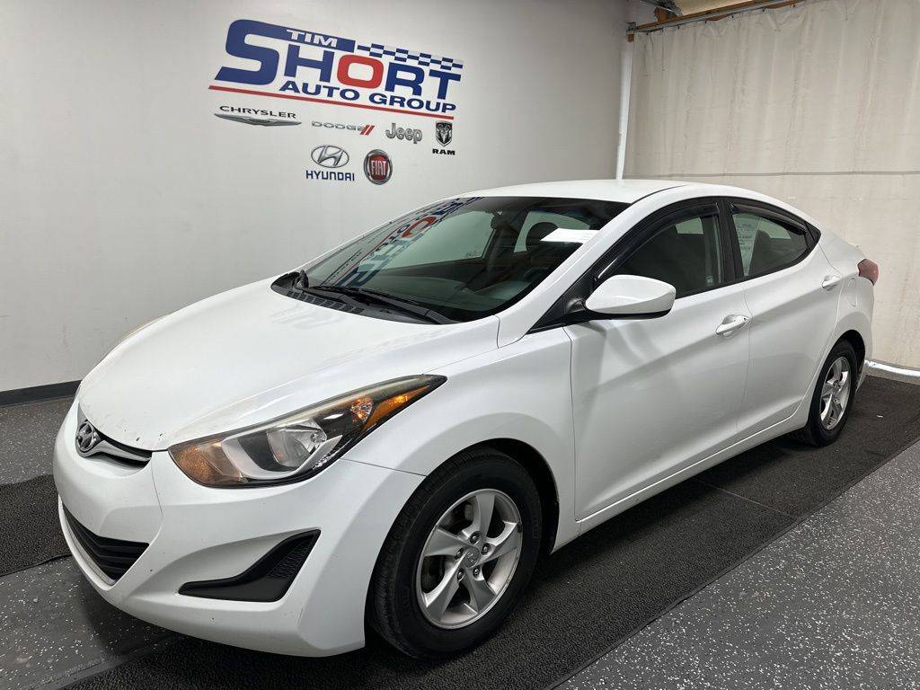 2015 Hyundai Elantra SE — Sedan — 144,559 mi — Pikeville, KY