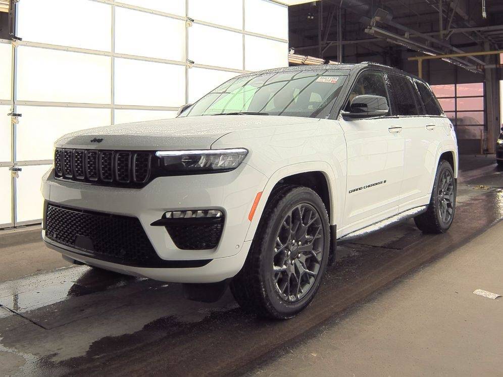2024 Jeep Grand Cherokee Summit — SUV — 2,048 mi — Pikeville, KY