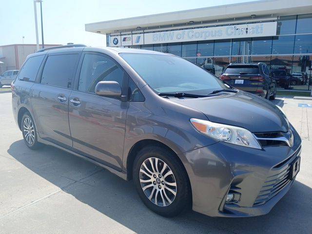2018 Toyota Sienna XLE — Minivan — 134,172 mi — Corpus Christi, TX