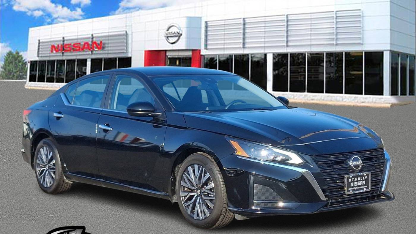 2023 Nissan Altima SV — Sedan — 3,949 mi — Hainesport, NJ