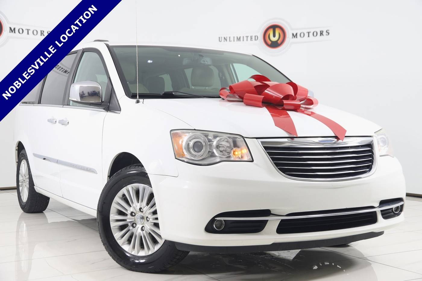 2015 Chrysler Town & Country Limited Platinum — Minivan — 138,368 mi — Noblesville, IN