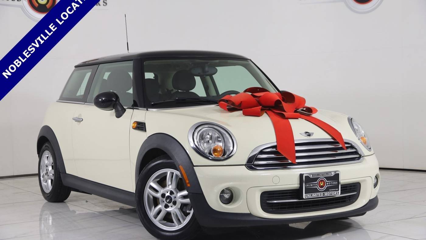 2013 MINI Hardtop Cooper — Hatchback — 80,080 mi — Noblesville, IN