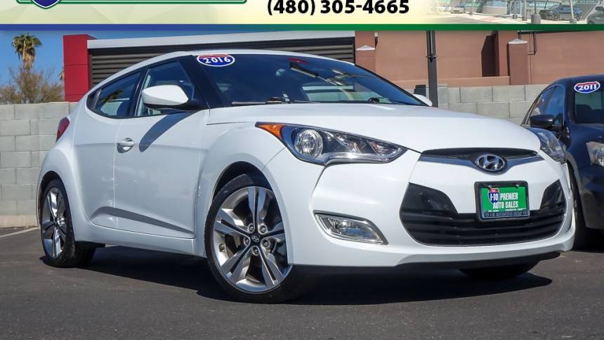 2016 Hyundai Veloster Base — Hatchback — 39,208 mi — Gilbert, AZ