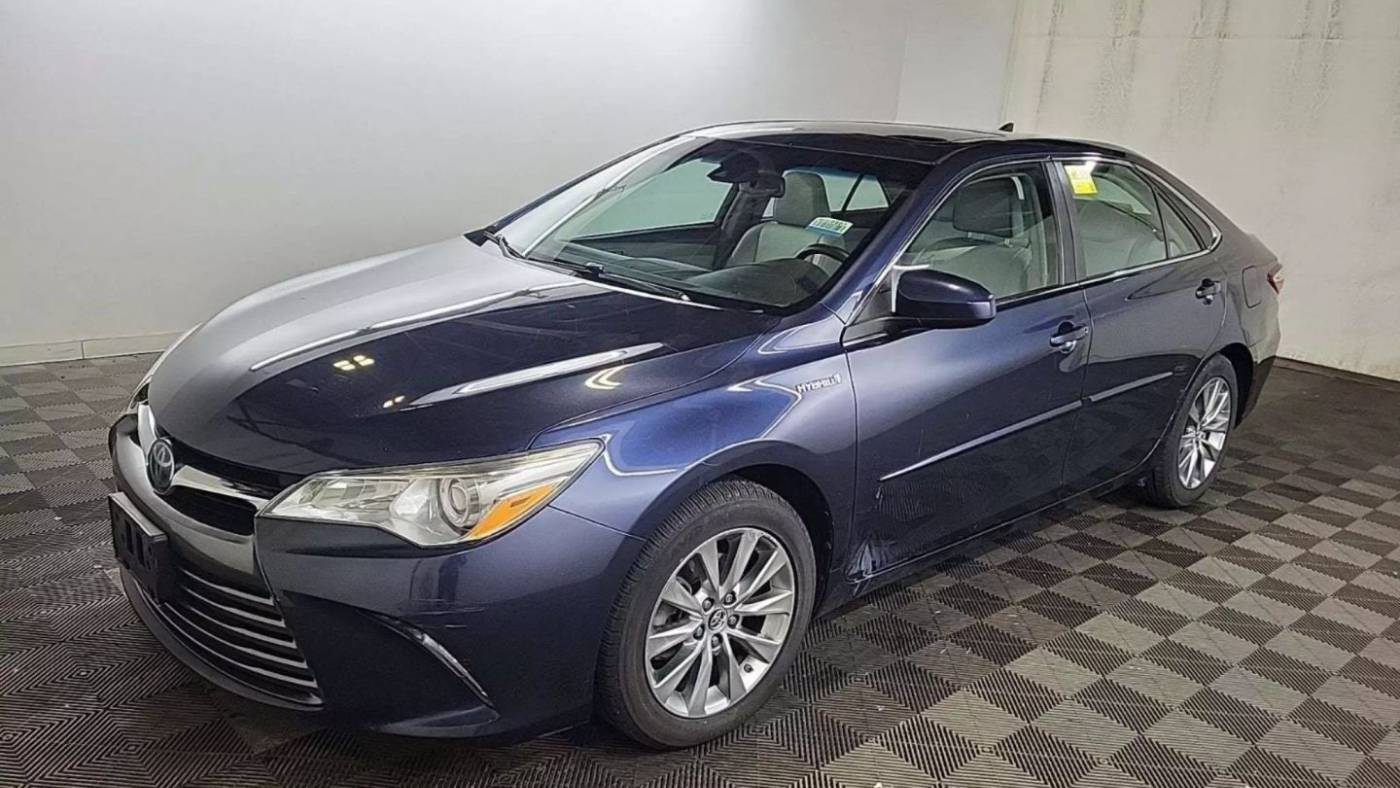 2015 Toyota Camry Hybrid XLE — Sedan — 131,104 mi — Pennsauken, NJ