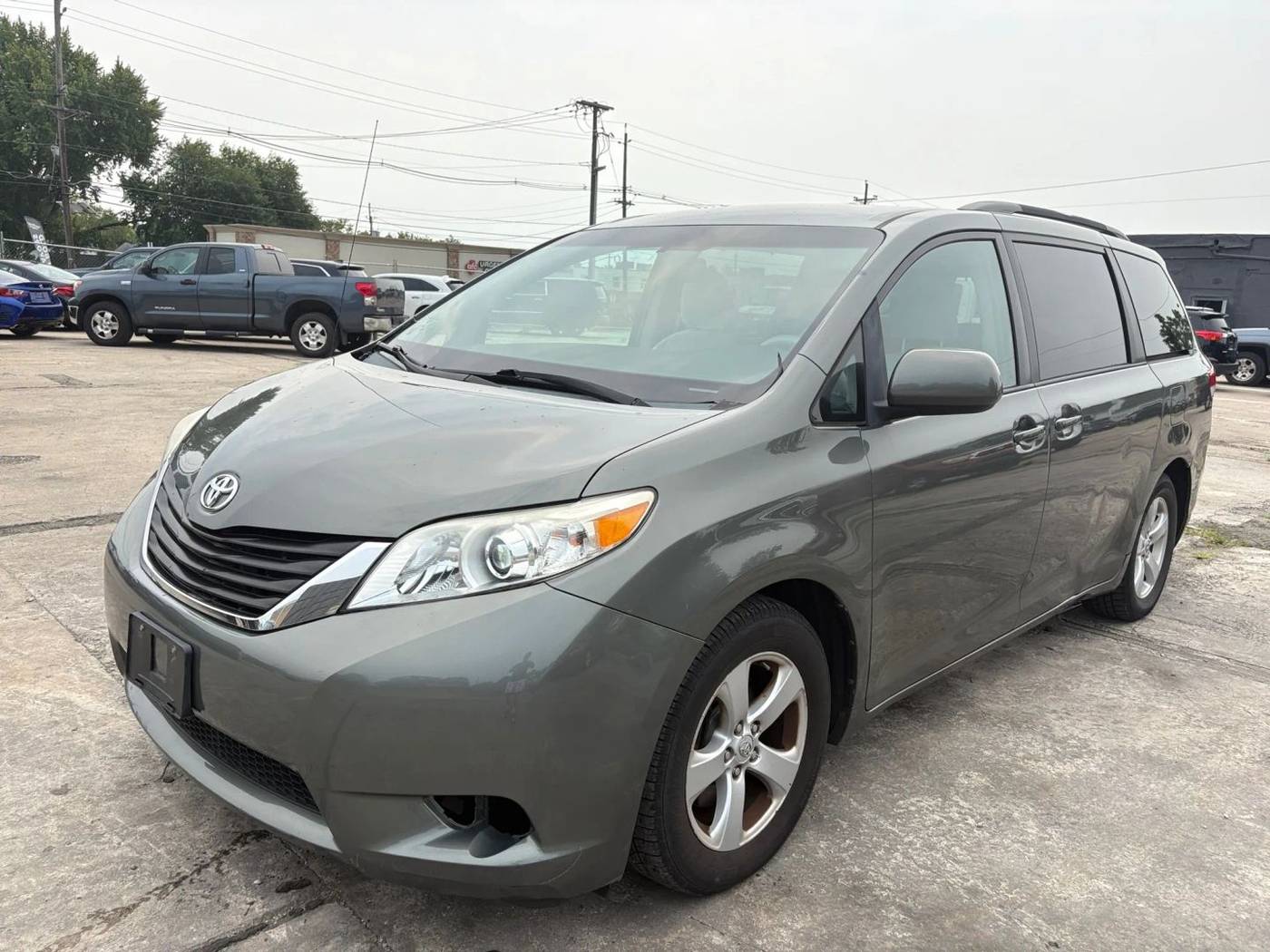 2011 Toyota Sienna LE — Minivan — 130,788 mi — Pennsauken, NJ