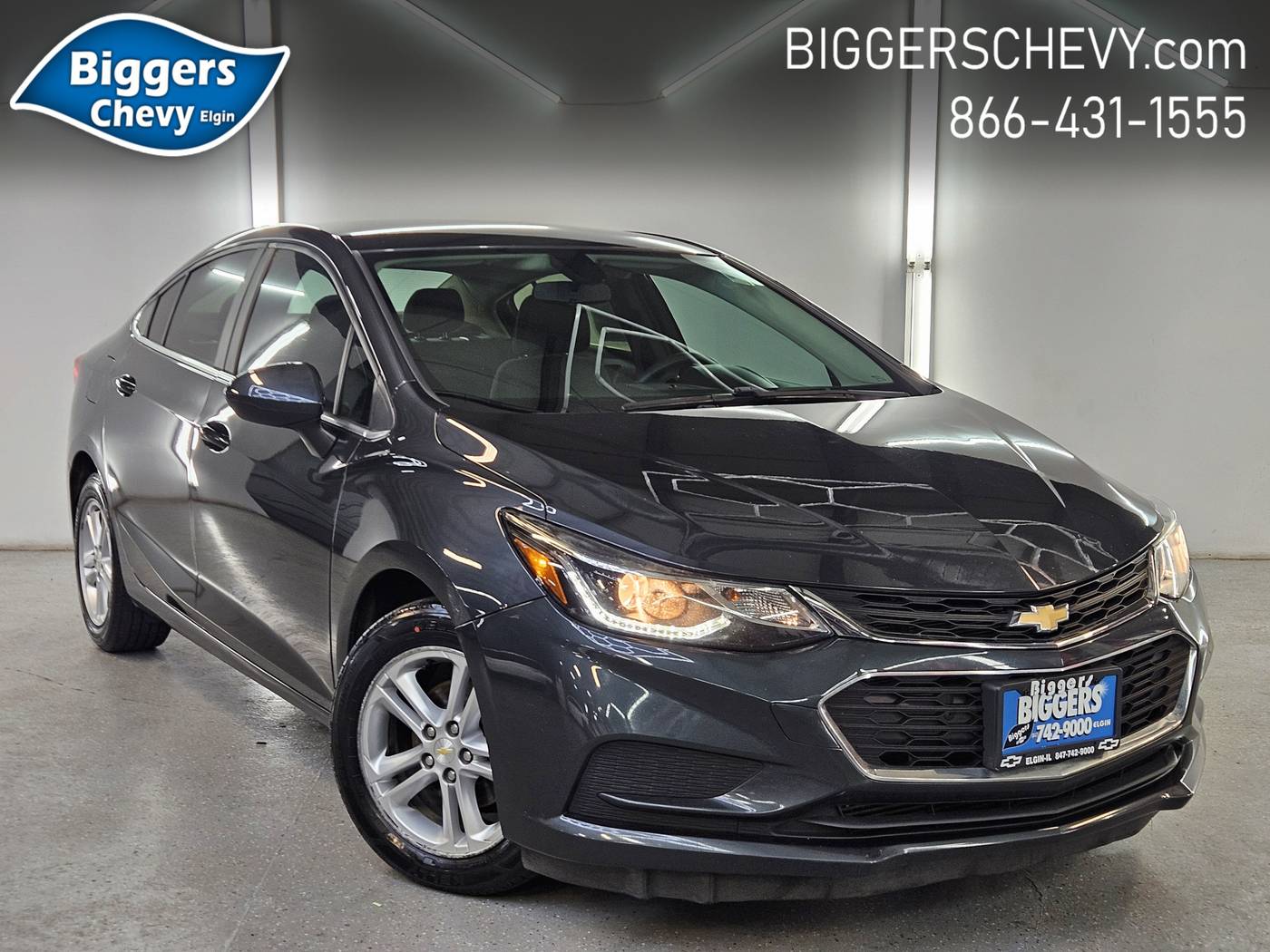 2017 Chevrolet Cruze LT — Sedan — 83,710 mi — Elgin, IL