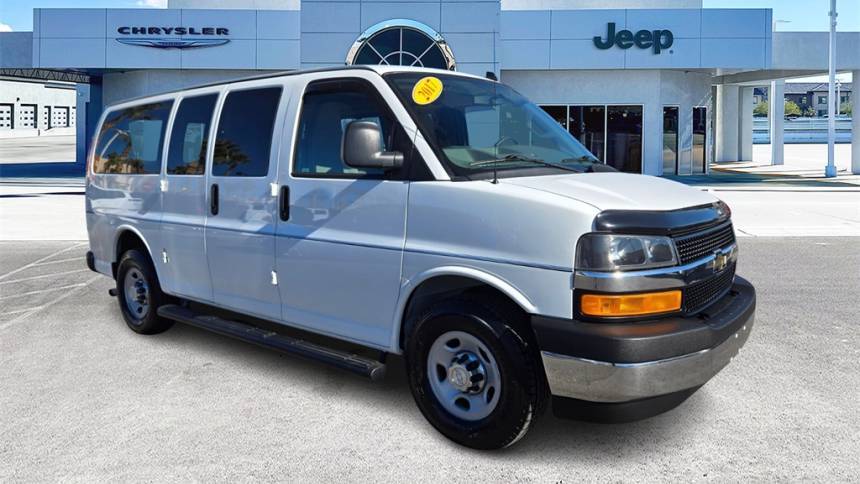 2017 Chevrolet Express Passenger LT — Passenger Van — 86,776 mi — Las Vegas, NV