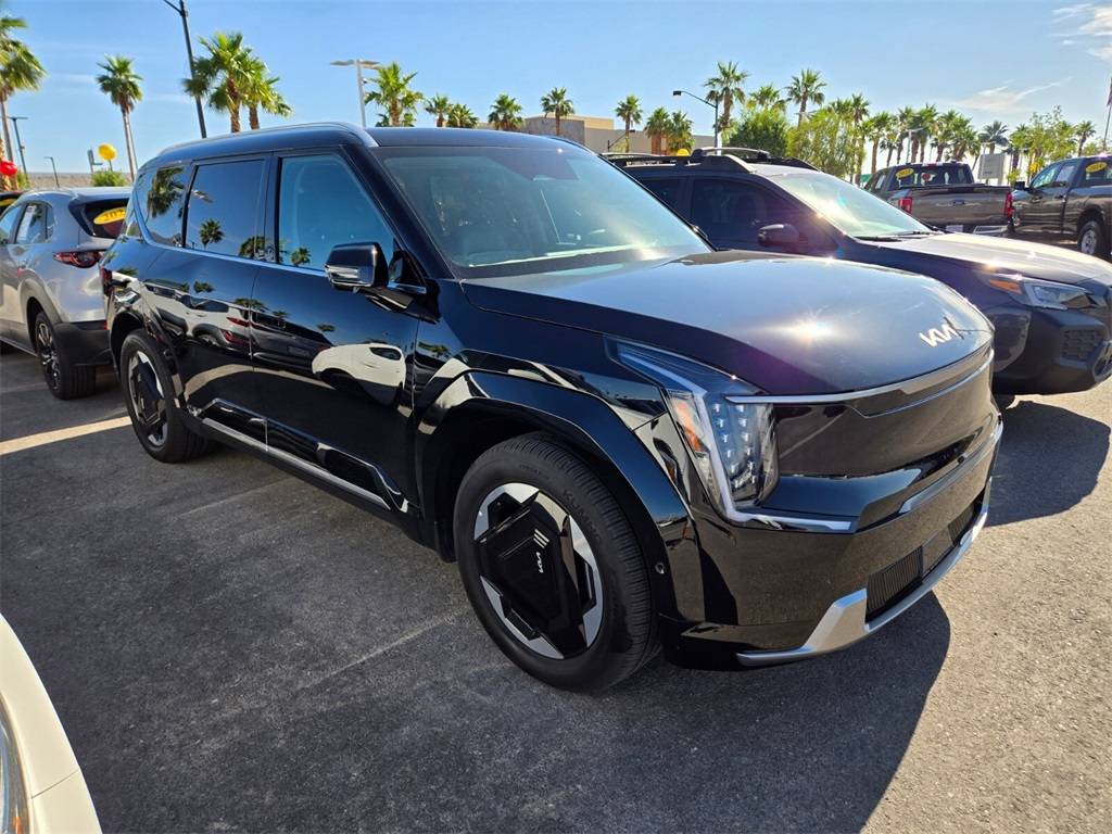 2025 Kia EV9 Land — SUV — 4,734 mi — Las Vegas, NV