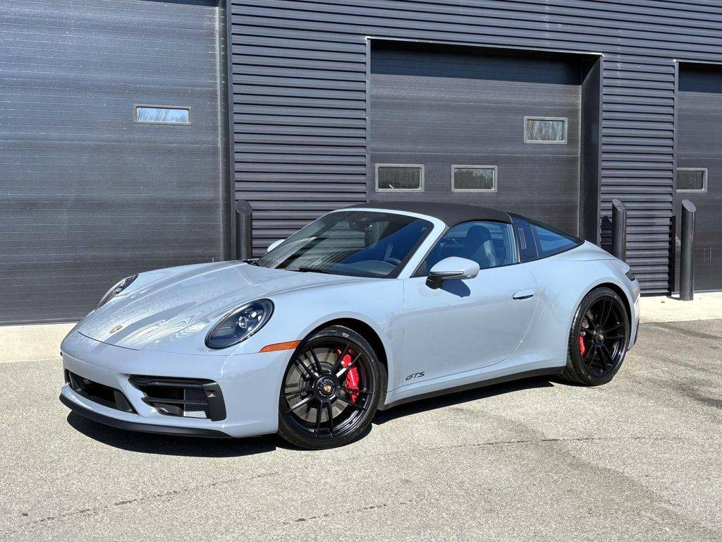 2024 Porsche 911 Carrera 4 GTS — Coupe — 687 mi — Dublin, OH