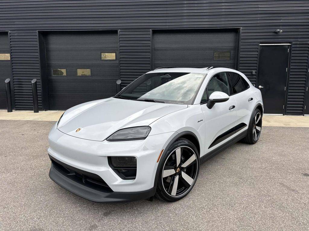 2025 Porsche Macan Electric 4 — SUV — 22 mi — Dublin, OH