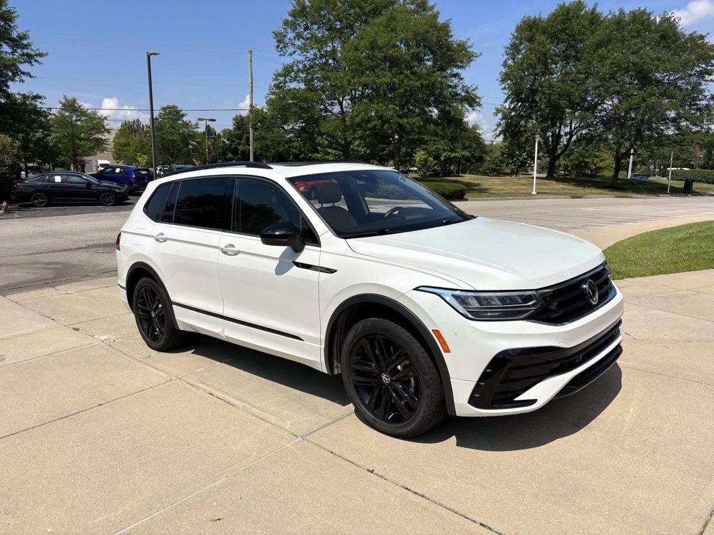 2022 Volkswagen Tiguan SE R-Line Black — SUV — 60,825 mi — Dublin, OH