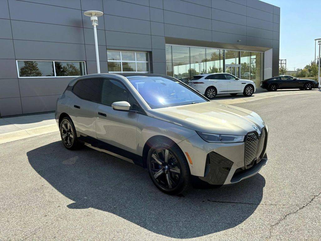 2025 BMW iX xDrive50 — SUV — 6,118 mi — Dublin, OH