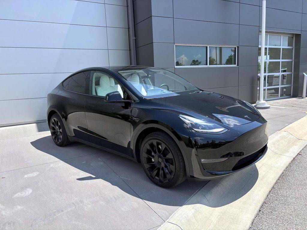 2023 Tesla Model Y Long Range — SUV — 26,168 mi — Dublin, OH