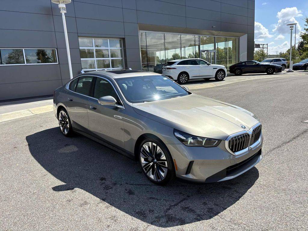 2025 BMW 5 Series 540i — Sedan — 13,210 mi — Dublin, OH