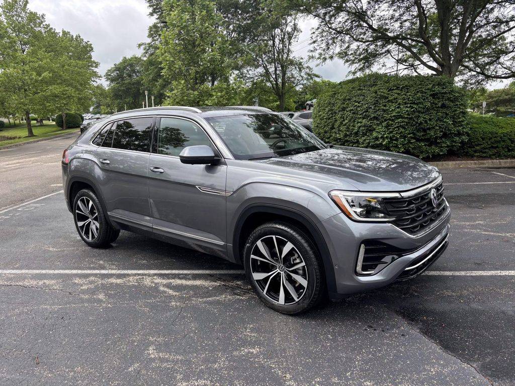 2024 Volkswagen Atlas Cross Sport SEL Premium R-Line — SUV — 9,077 mi — Dublin, OH