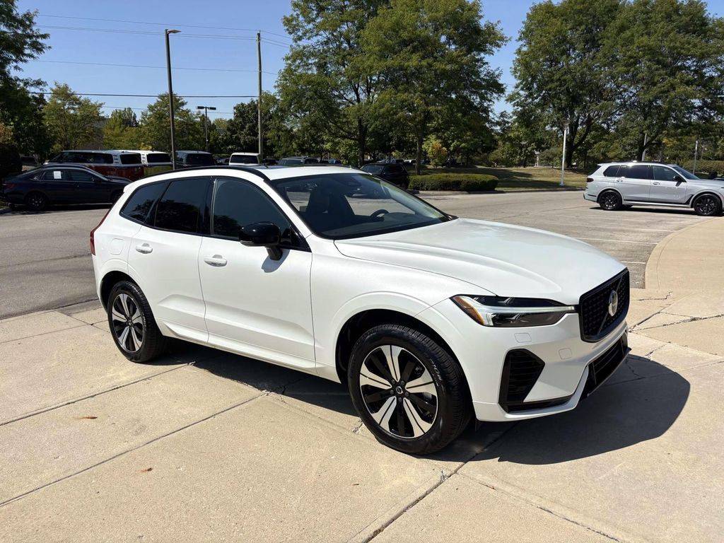 2025 Volvo XC60 Plug-In Hybrid Core — SUV — 7,650 mi — Dublin, OH