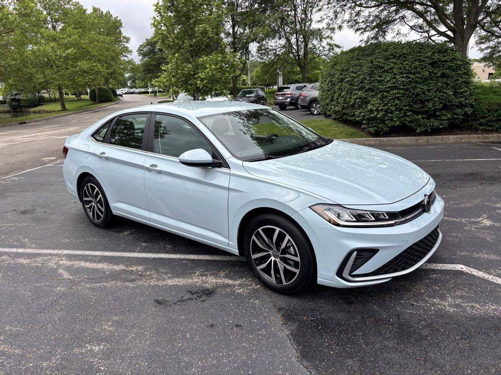 2025 Volkswagen Jetta SE — Sedan — 3,336 mi — Dublin, OH
