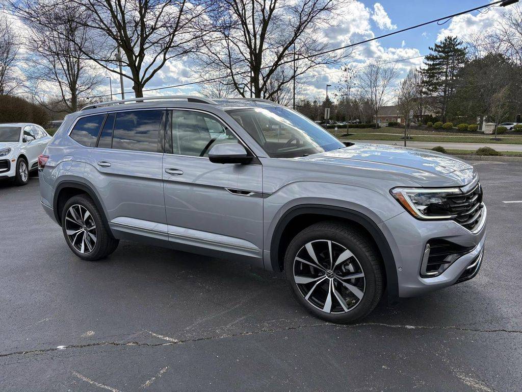 2024 Volkswagen Atlas SEL Premium R-Line — SUV — 4,546 mi — Dublin, OH