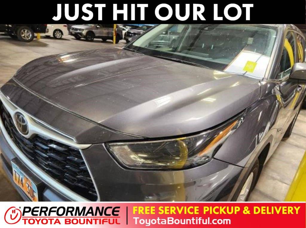 2023 Toyota Highlander LE — SUV — 28,523 mi — Bountiful, UT