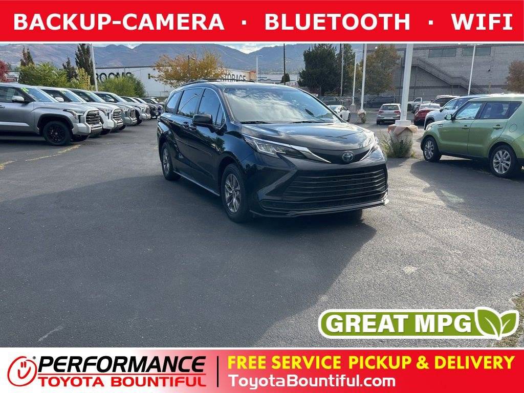 2023 Toyota Sienna LE — Minivan — 71,196 mi — Bountiful, UT
