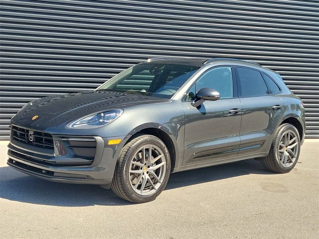 2025 Porsche Macan Standard — SUV — 4,077 mi — Clearwater, FL