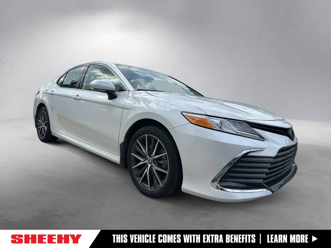 2022 Toyota Camry Hybrid XLE — Sedan — 24,989 mi — Gaithersburg, MD