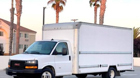 gmc box truck used