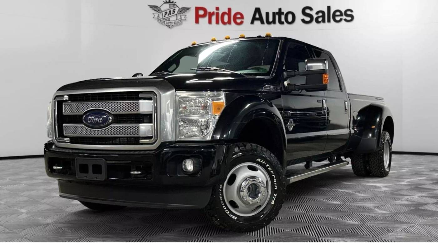 2015 Ford Super Duty F-350 Platinum — Pickup Truck — 82,606 mi — Fredericksburg, VA